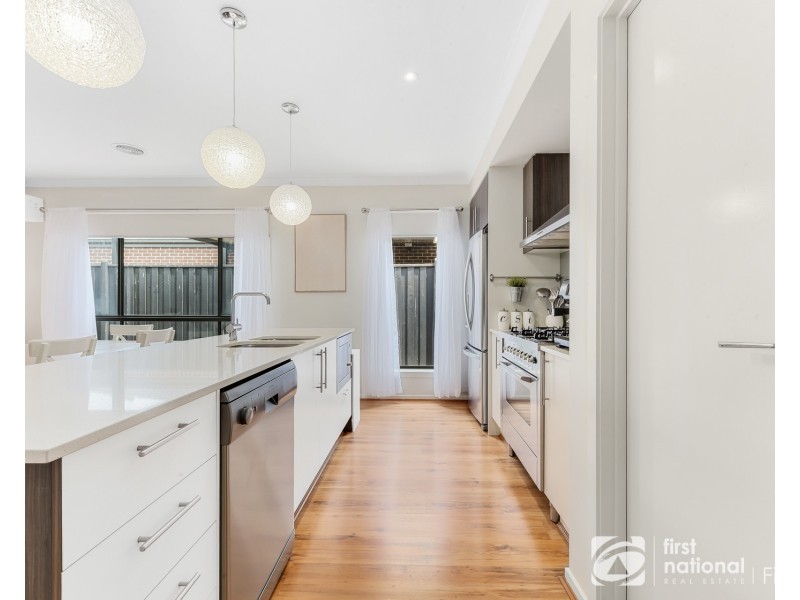 20. Stanford Street, Cranbourne West VIC 3977