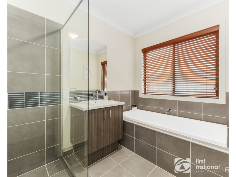 20. Stanford Street, Cranbourne West VIC 3977