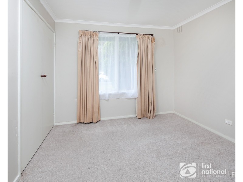 2 Canterbury. Street, Cranbourne VIC 3977