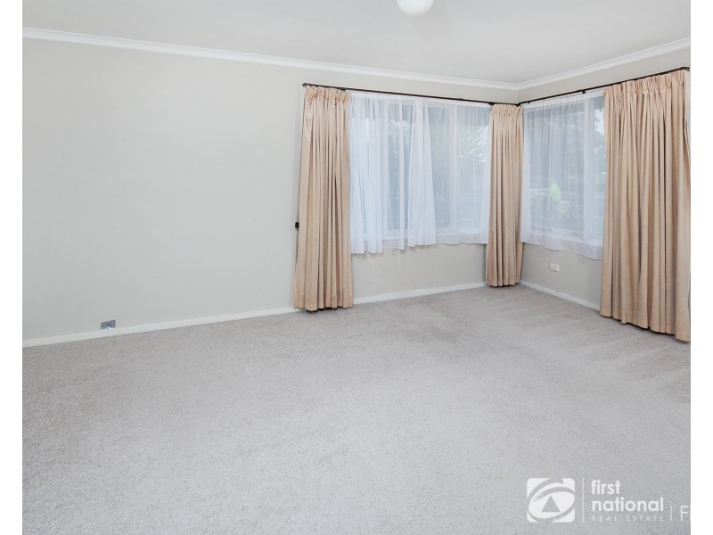 2 Canterbury. Street, Cranbourne VIC 3977
