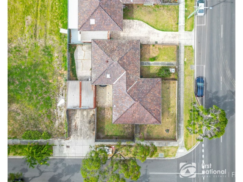 2B Alexander Street, Cranbourne VIC 3977