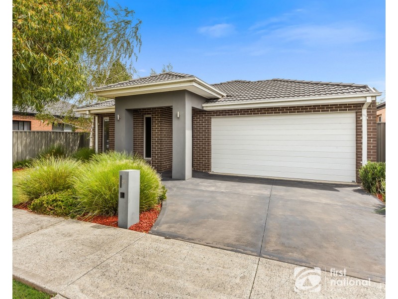 26 Brittlegum Road, Cranbourne East VIC 3977