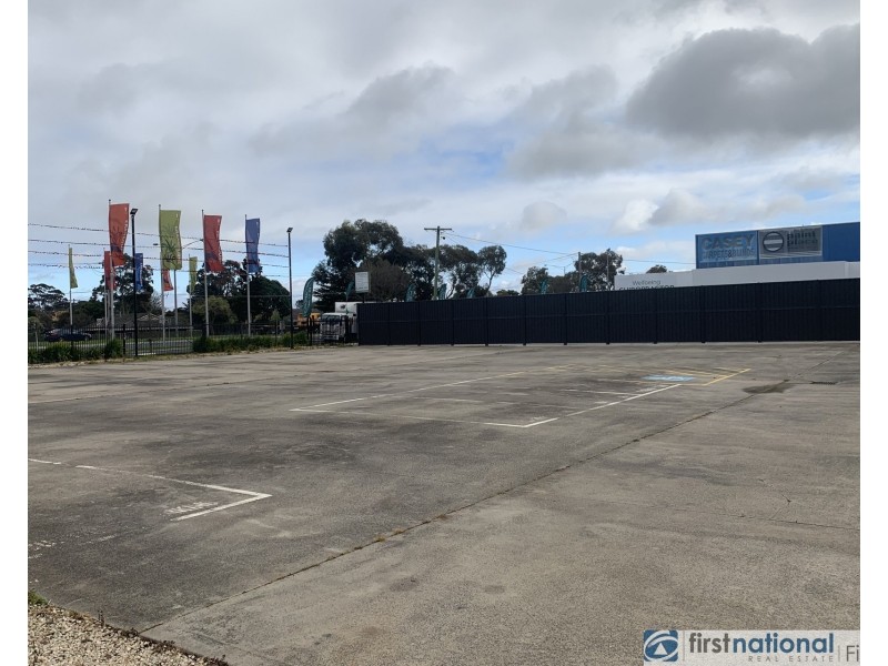 180-182 South Gippsland Highway, Cranbourne VIC 3977