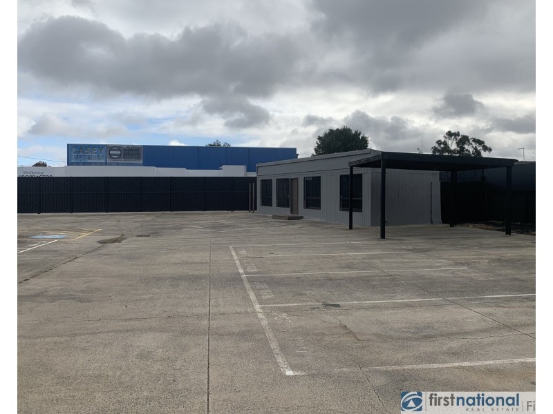 180-182 South Gippsland Highway, Cranbourne VIC 3977