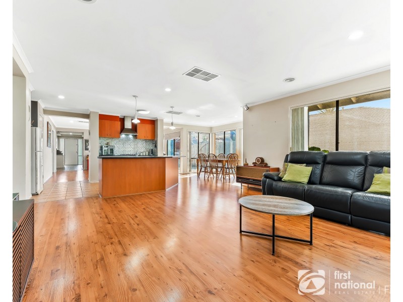 29 McCartney Drive, Narre Warren South VIC 3805