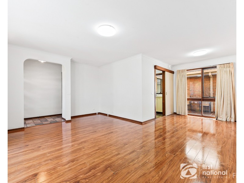 4 Arnott Street, Cranbourne North VIC 3977