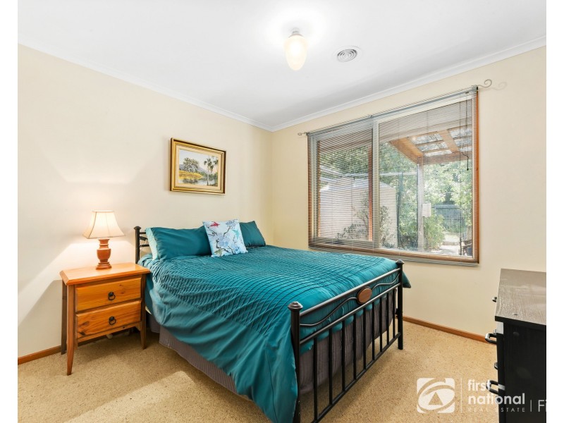 28 Hoysted Avenue, Cranbourne North VIC 3977