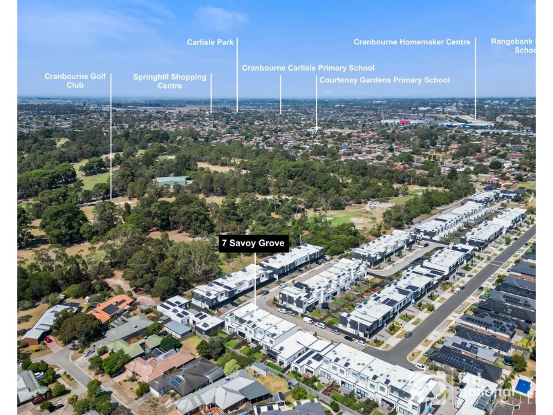 7 Savoy Grove, Cranbourne North VIC 3977