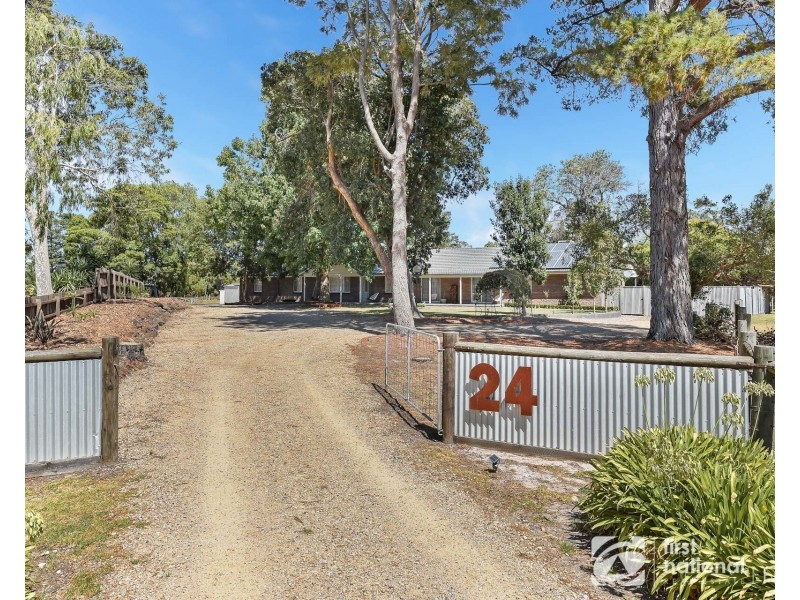 24 Finsbury Road, Devon Meadows VIC 3977