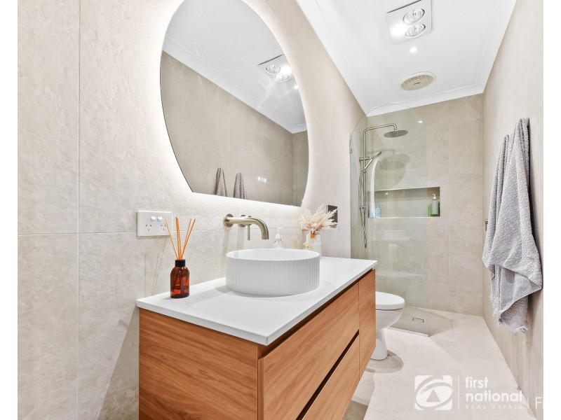 24 Finsbury Road, Devon Meadows VIC 3977