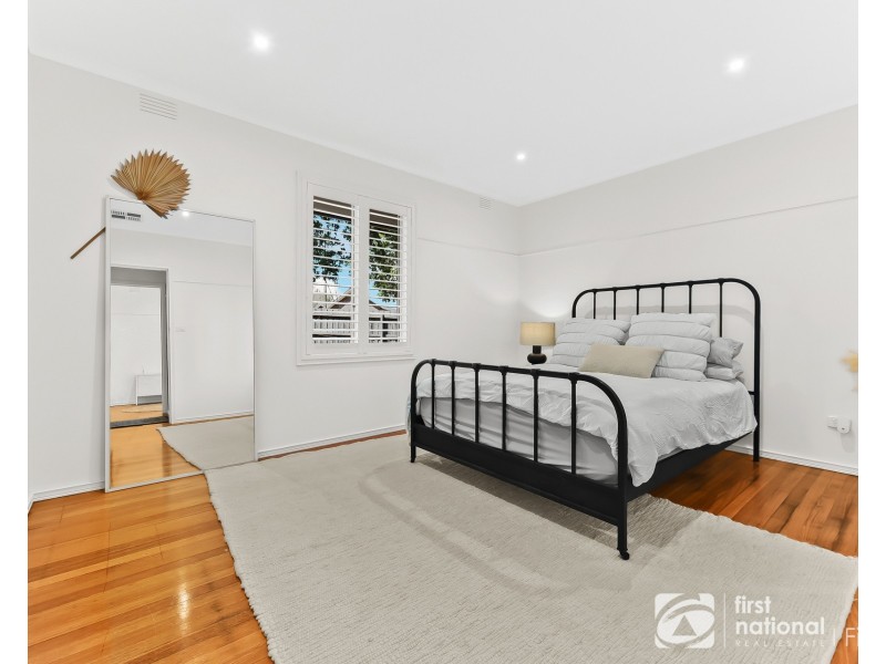 24 Finsbury Road, Devon Meadows VIC 3977