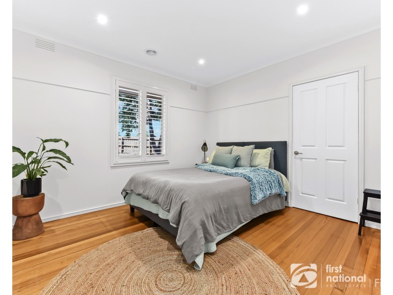 24 Finsbury Road, Devon Meadows VIC 3977