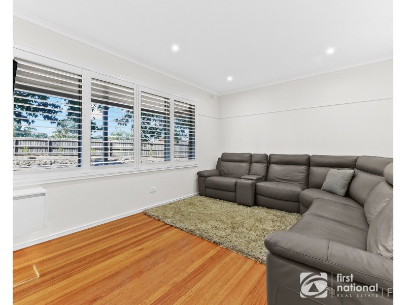 24 Finsbury Road, Devon Meadows VIC 3977