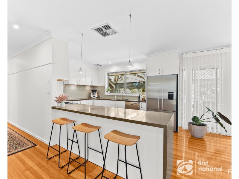 24 Finsbury Road, Devon Meadows VIC 3977