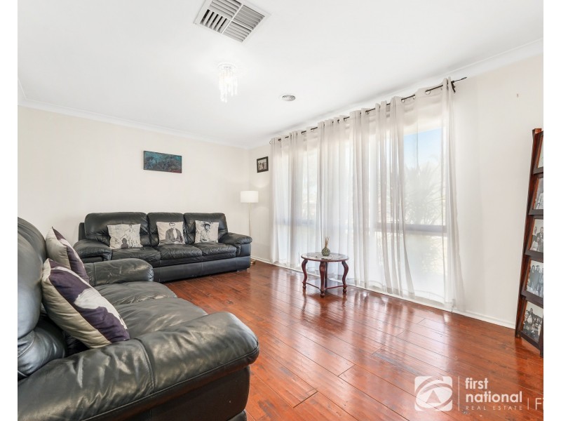 23 Macquarie Court, Cranbourne North VIC 3977