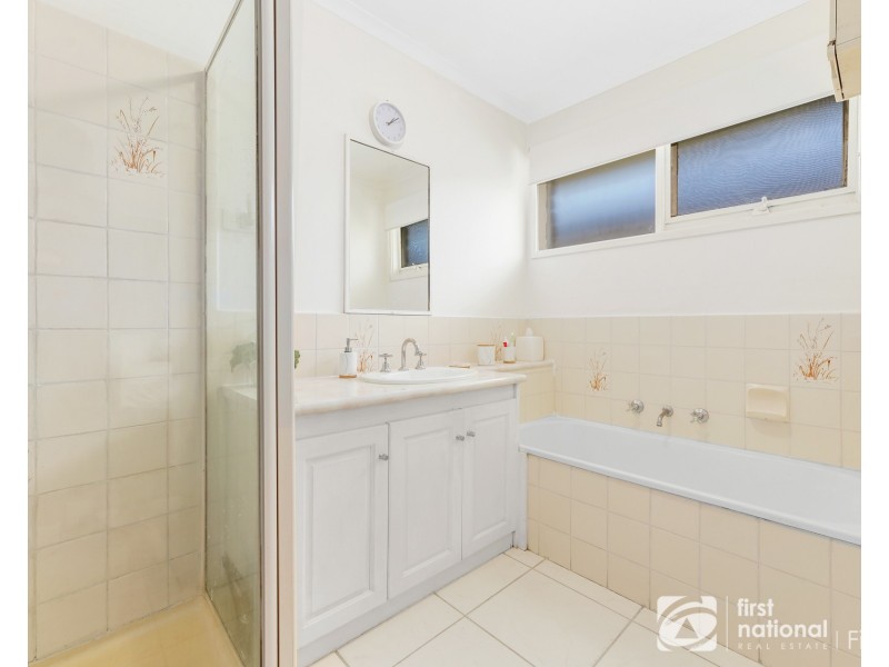 23 Macquarie Court, Cranbourne North VIC 3977