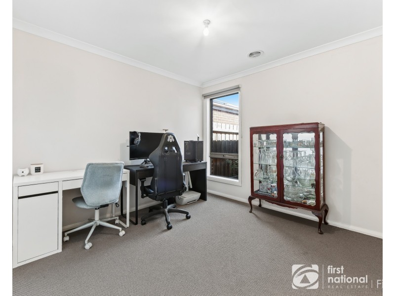 5/6-8 Walter Street, Cranbourne VIC 3977