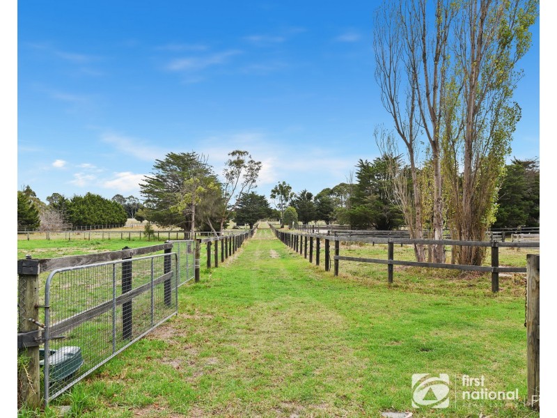 197 Pearcedale Road, Cranbourne South VIC 3977