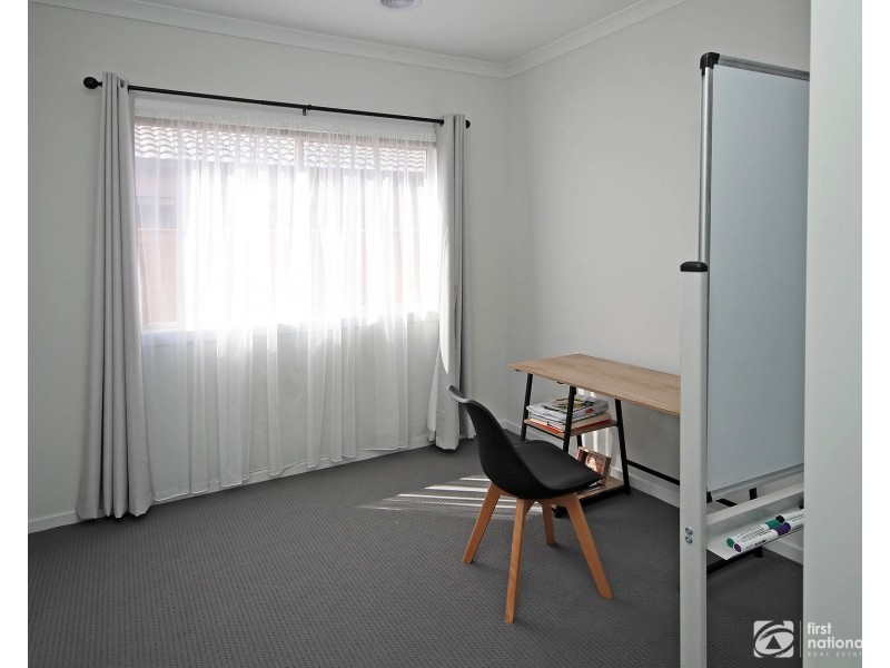 59 Guineas Street, Cranbourne East VIC 3977