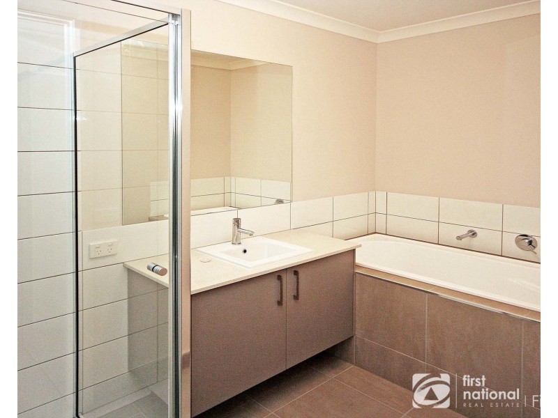 6/6-8 Walter Street, Cranbourne VIC 3977