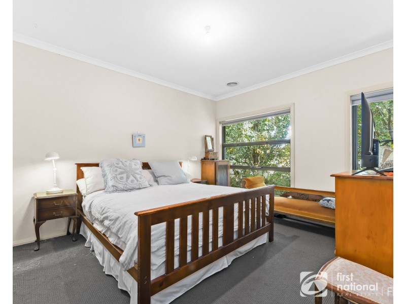 5 McFarlan Way, Cranbourne East VIC 3977