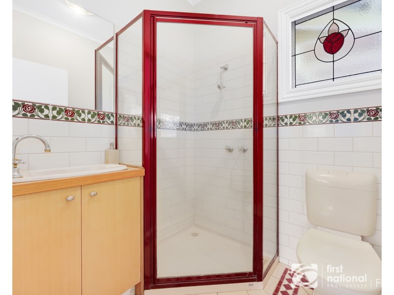 3 Seymour Road, Devon Meadows VIC 3977