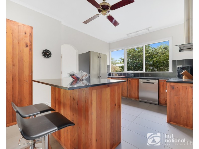 3 Seymour Road, Devon Meadows VIC 3977