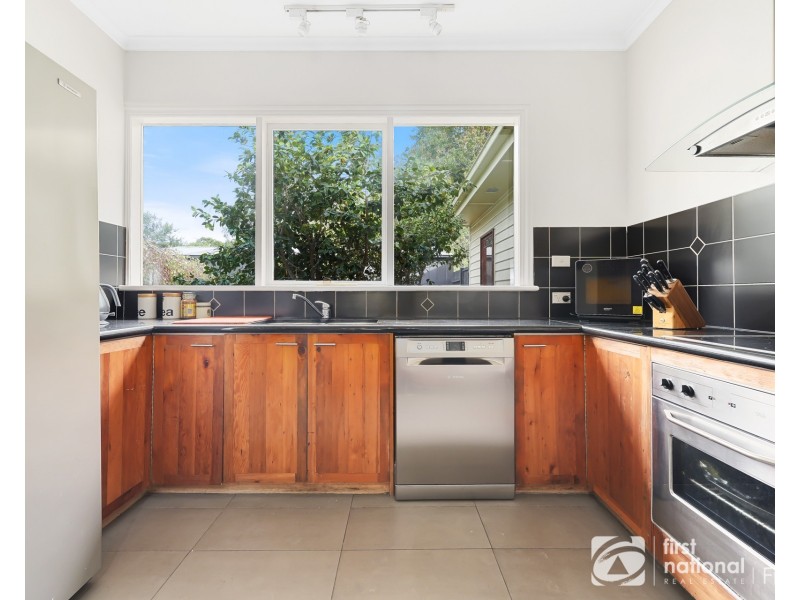 3 Seymour Road, Devon Meadows VIC 3977