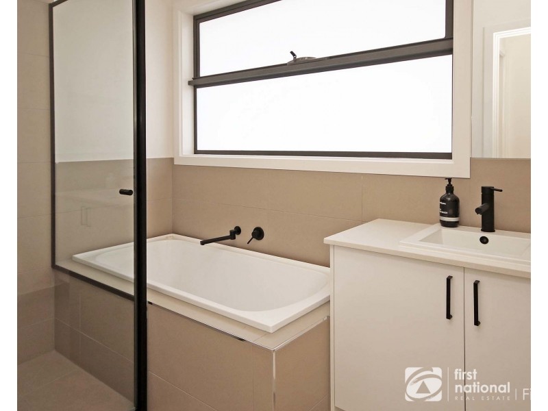 25C Clairmont, Avenue, Cranbourne VIC 3977