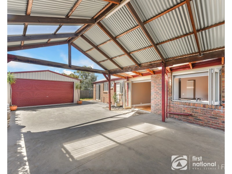 1 Lawson Close, Cranbourne VIC 3977
