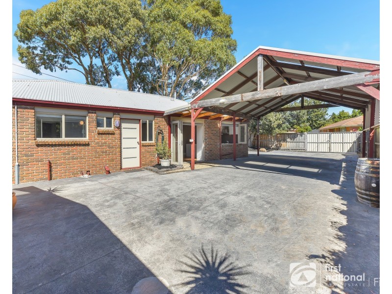1 Lawson Close, Cranbourne VIC 3977