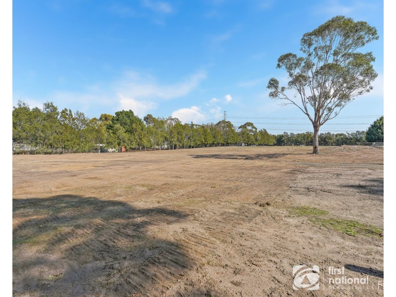 Madelyn Court, Cranbourne South VIC 3977