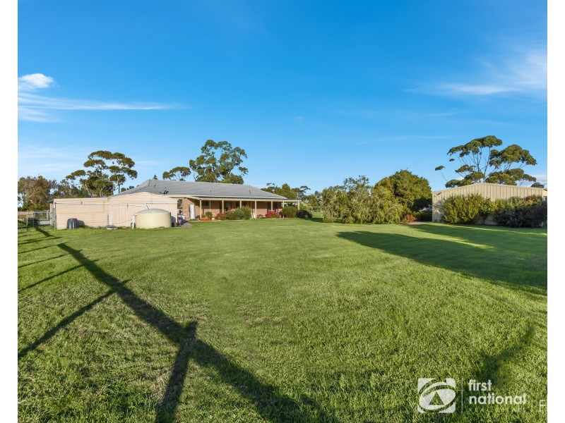 715 Tooradin Station Road, Clyde VIC 3978