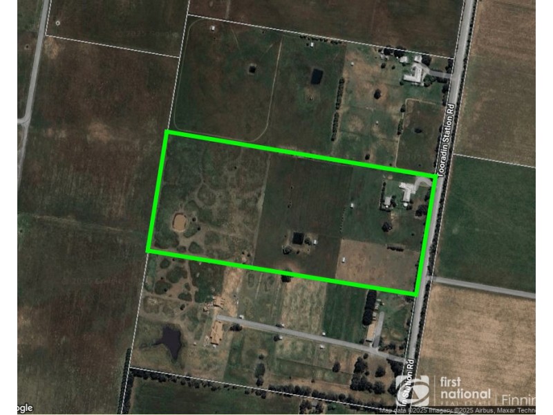 715 Tooradin Station Road, Clyde VIC 3978