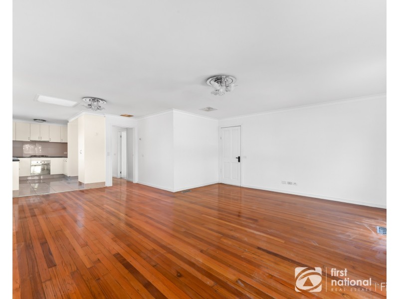 15 Roberts Road, Cranbourne VIC 3977