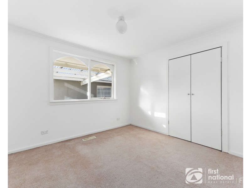 15 Roberts Road, Cranbourne VIC 3977