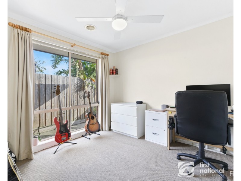 2 Dianne Court, Cranbourne North VIC 3977