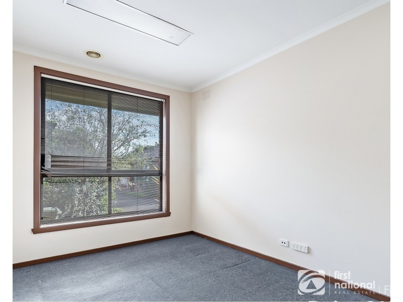 5B Codrington, Cranbourne VIC 3977