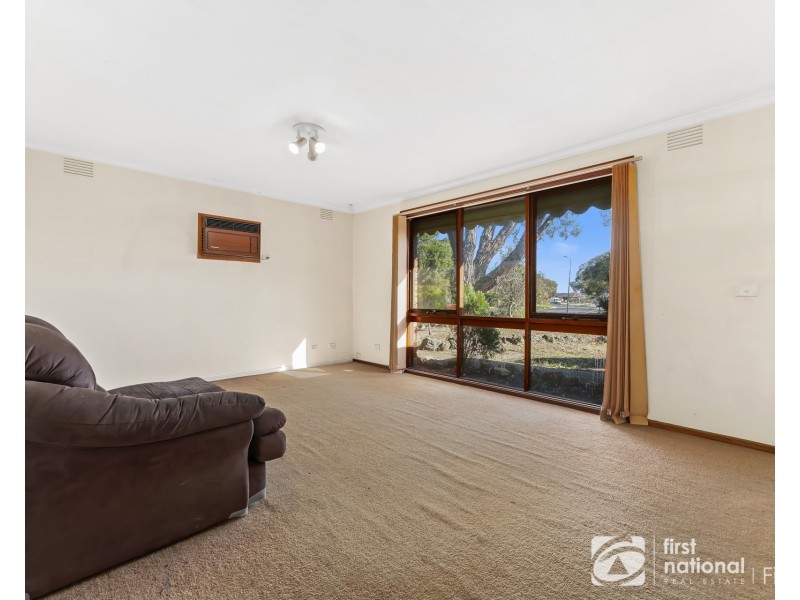 2 Wentworth Street, Cranbourne North VIC 3977