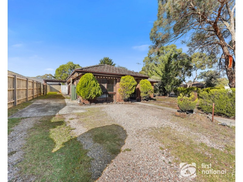 2 Wentworth Street, Cranbourne North VIC 3977