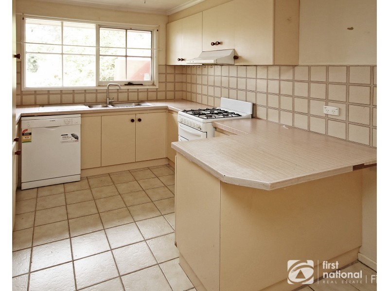 9 Courtenay Avenue, Cranbourne North VIC 3977