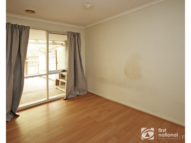 9 Courtenay Avenue, Cranbourne North VIC 3977