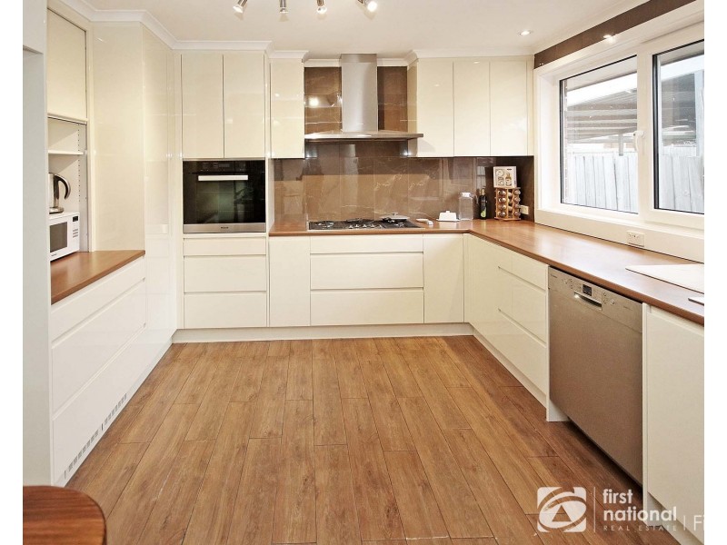 13 Millswyn, Avenue, Hampton Park VIC 3976