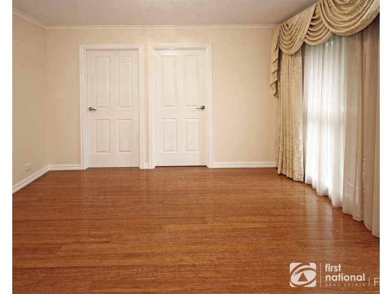 13 Millswyn, Avenue, Hampton Park VIC 3976