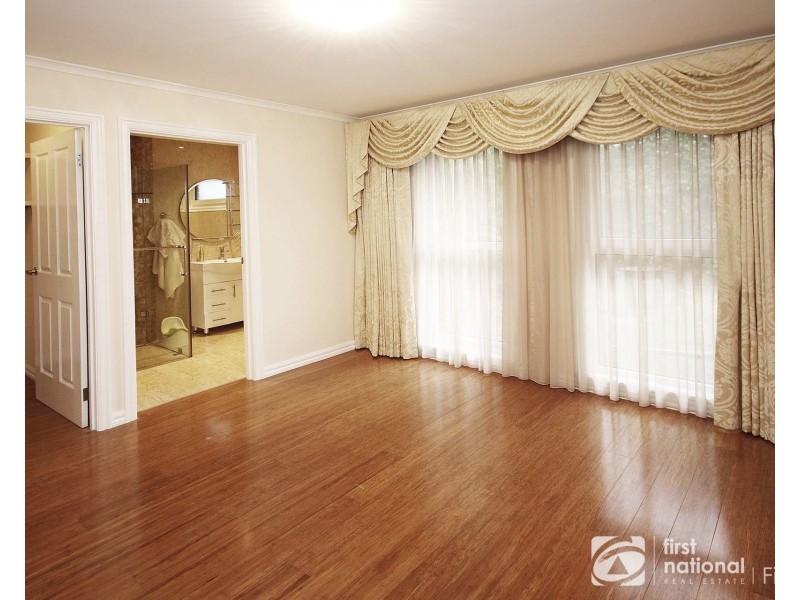 13 Millswyn, Avenue, Hampton Park VIC 3976