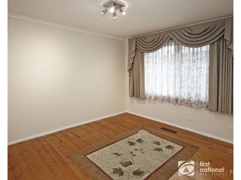 13 Millswyn, Avenue, Hampton Park VIC 3976