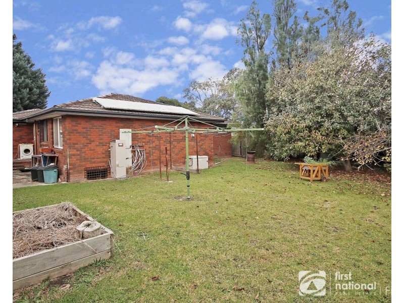13 Millswyn, Avenue, Hampton Park VIC 3976