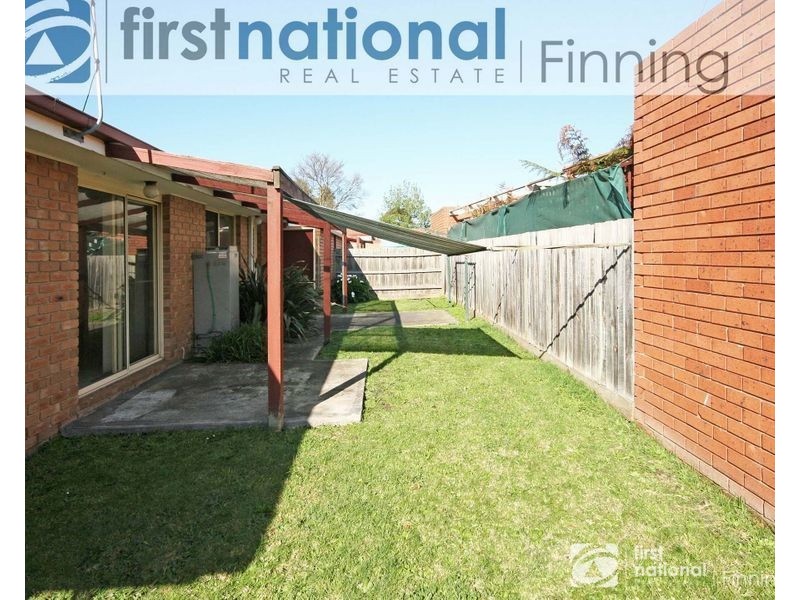 3/37 Lyall Street, Cranbourne VIC 3977