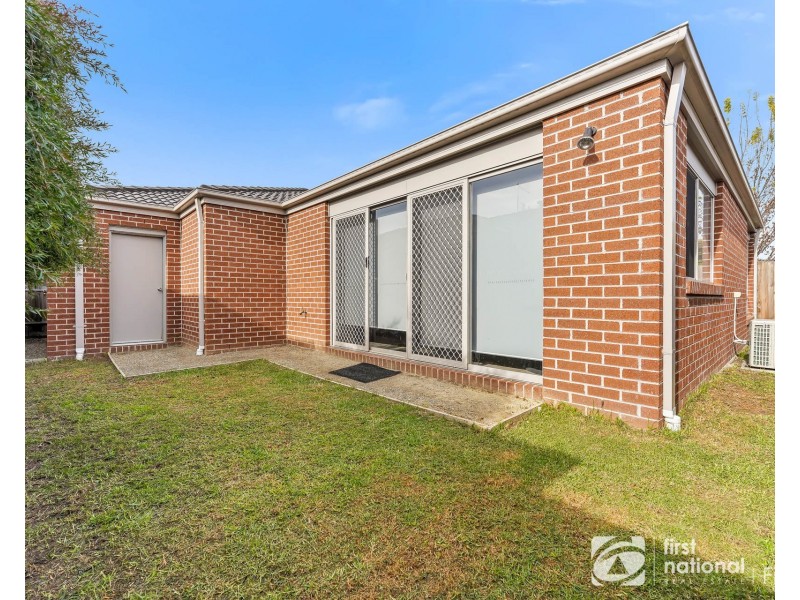 3/6-8 Walter Street, Cranbourne VIC 3977