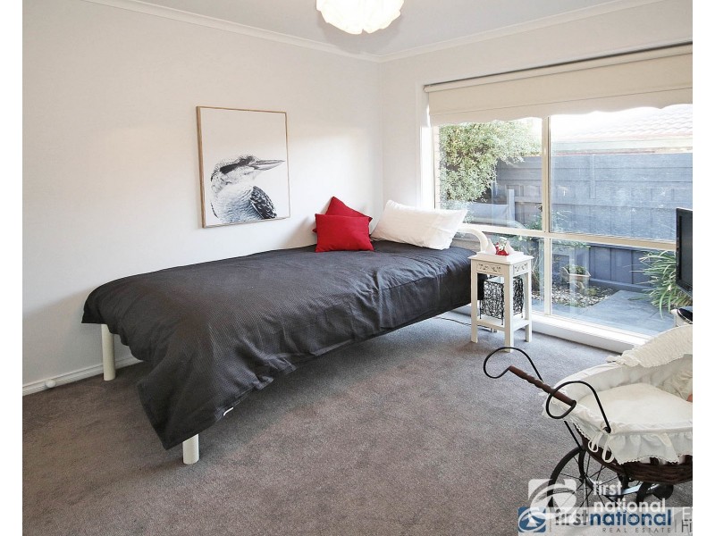 1/15-17 Lyall Street, Cranbourne VIC 3977